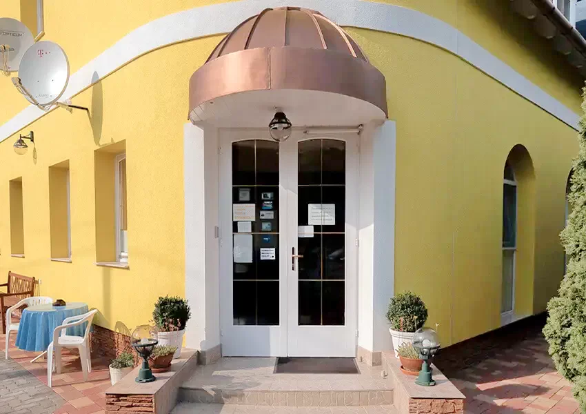 Mezőkövesd Szállás | Motel (K0818-39) A kép szerzői jogvédelem alatt állhat. Javasolt a kapcsolatfelvétel a jog tulajdonossal.